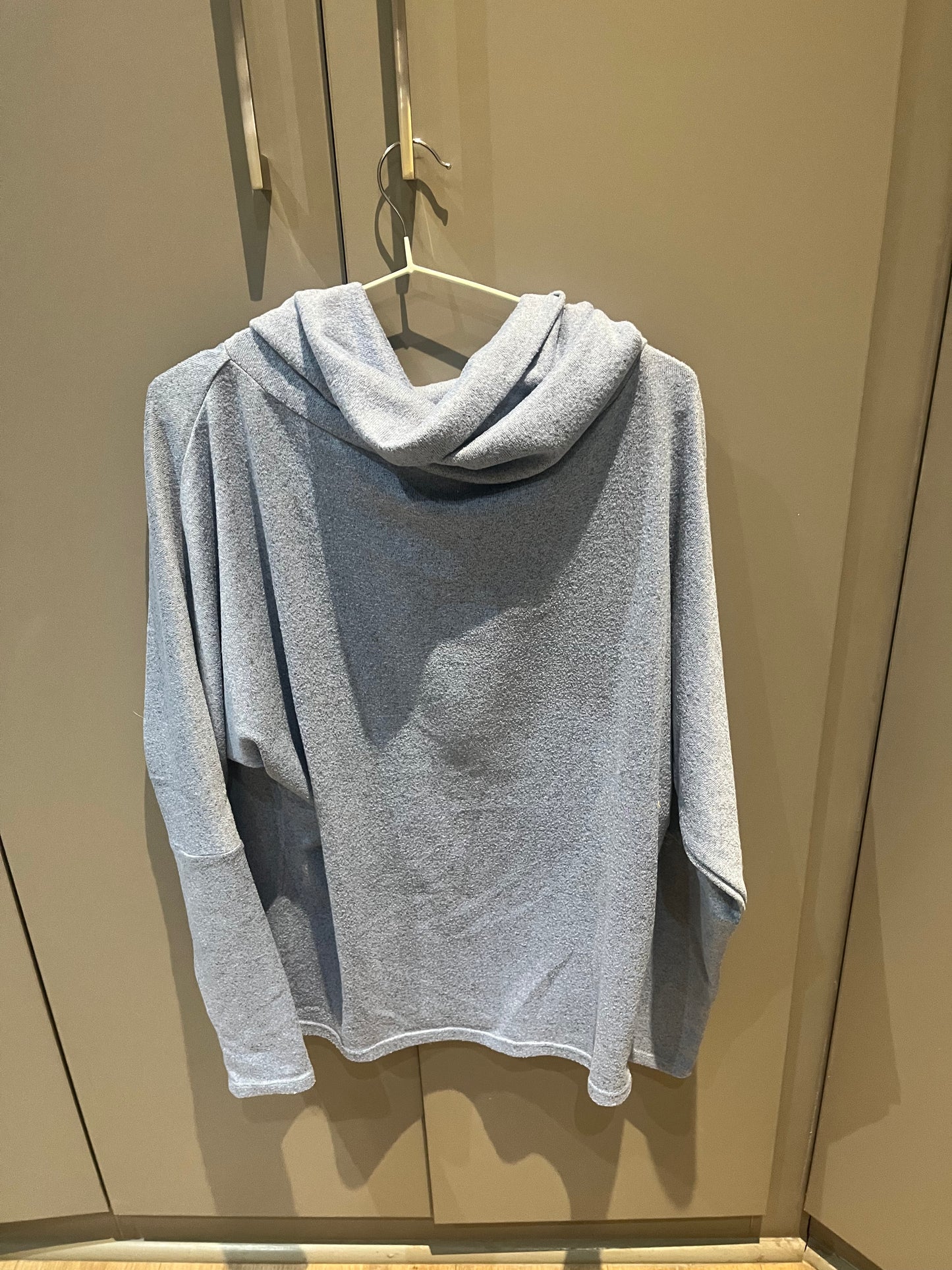 Knitted Batwing (Medium) Blue